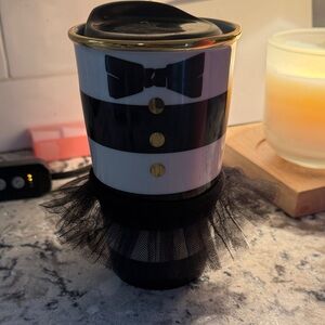 Starbucks Alice and Olivia Collab Tuxedo Travel Mug with Gold Accents